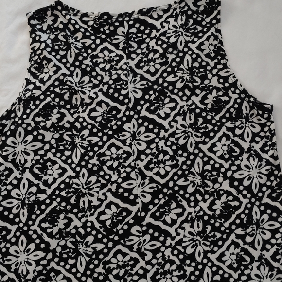 Tunic blouse.  SIZE L - Picture 5 of 12